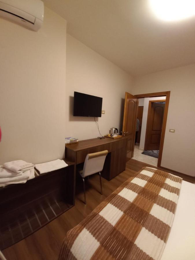 Penthouse Rooms & Aparts 地拉那 外观 照片