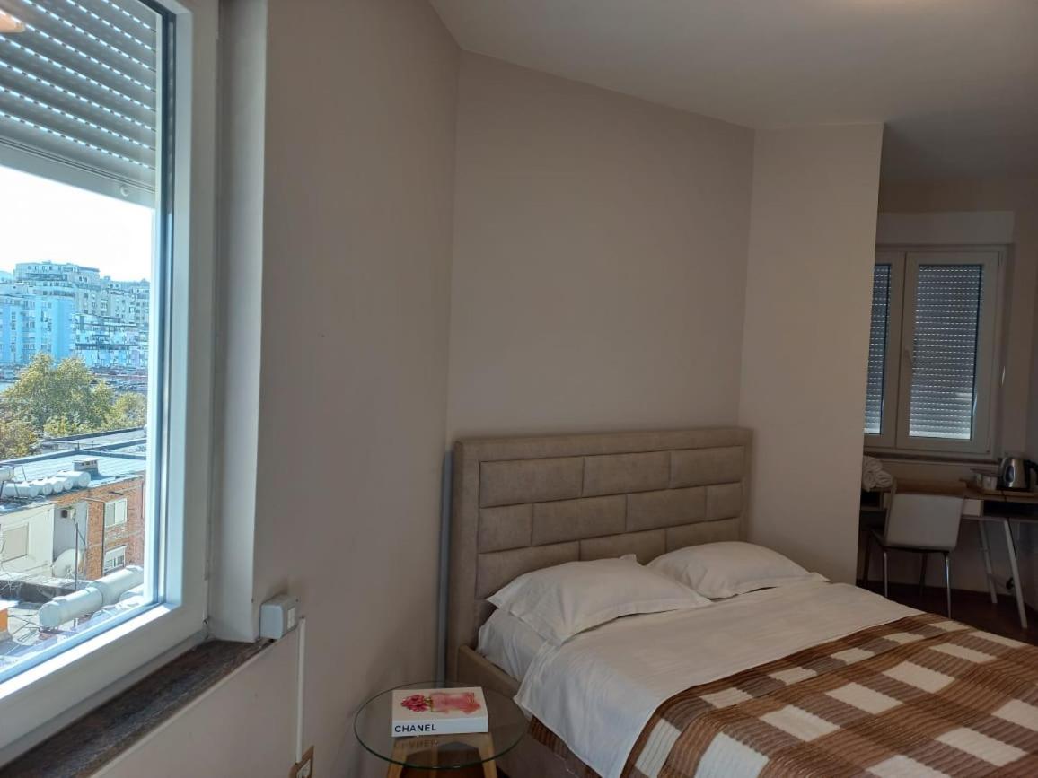 Penthouse Rooms & Aparts 地拉那 外观 照片