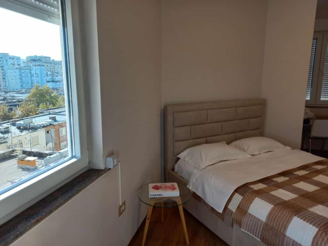 Penthouse Rooms & Aparts 地拉那 外观 照片